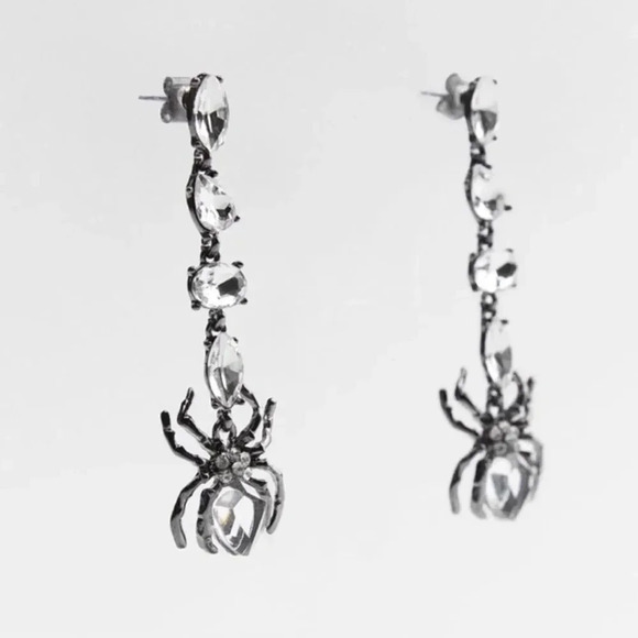 Gothic Spider Crystal Earrings - Picture 3 of 9